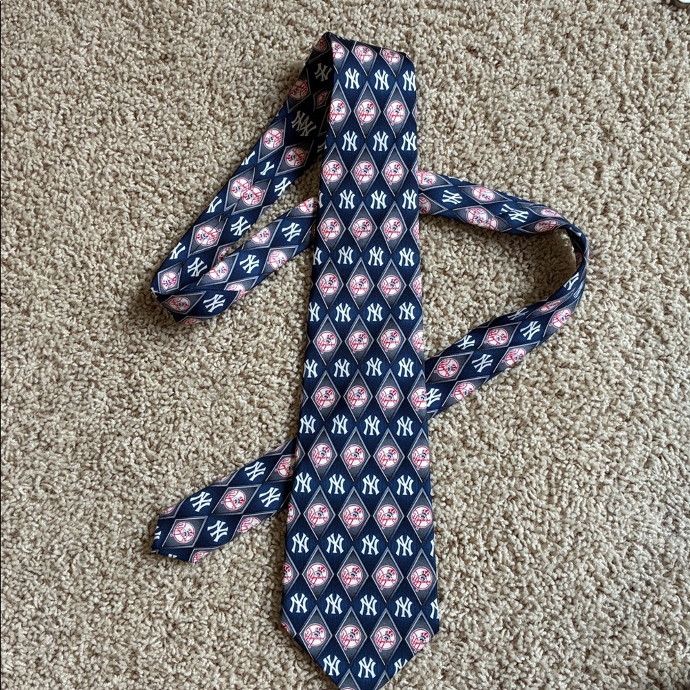 New York Yankees Logo Patterned Tie - navy blue